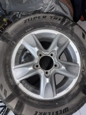 Landcruiser tyres and rim set 2 size 18