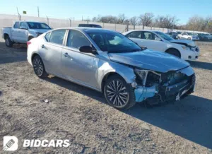 Used Nissan Altima in Muscat