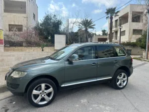 طوارق 2009 للبيع
