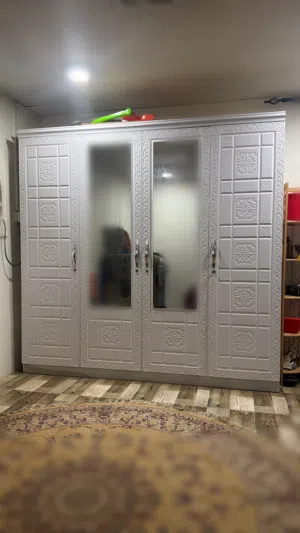 دولاب ملابس