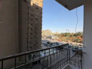 شقة للإيجار ، عمارات الشرق للتأمين ، شارع الدكتور محمود ابراهيم ، متفرع من عباس العقاد