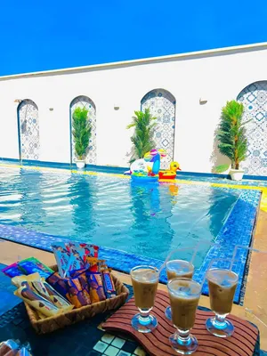 4 Bedrooms . 3 Bathrooms . 229 m20