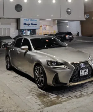 Lexus is200T , F sport originalاي اس200،  تيربو اف سبورت اصلي