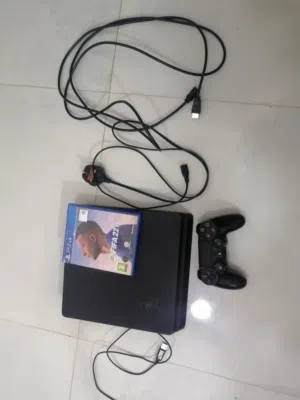 PlayStation 4 PlayStation for sale in Al Dakhiliya