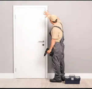 نحن نصلح جميع أنواع الأبواب والنوافذ