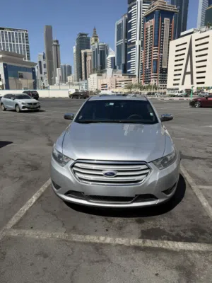 FORD TAURUS 2014 للبيع