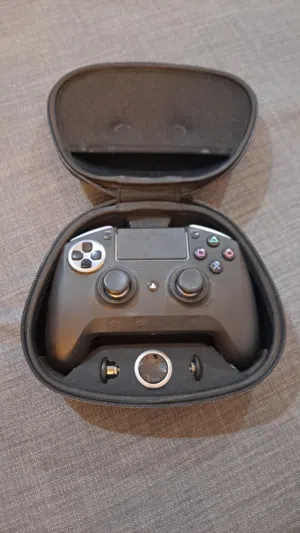 للبيع يدة RAZER RAIJU ULTIMATE