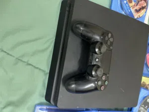 Playstation 4 شغال مافي اي مشاكل