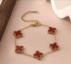 اسوارة Van De Cleef  طبق الأصل