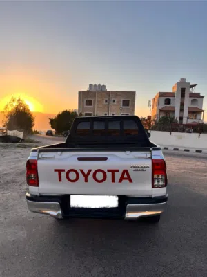 Used Toyota Hilux in Aqaba