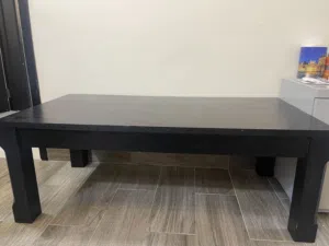 طاولة وسط ً