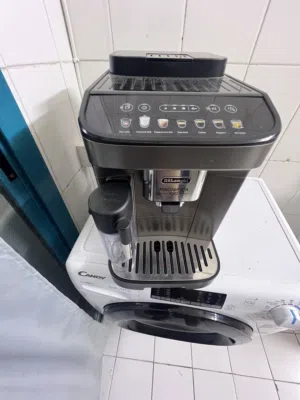 مكينه قهوه ايطاليه Delonghi MAGNIFICA - EVO -