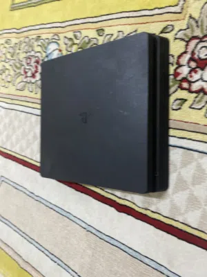 PlayStation 4 PlayStation for sale in Abu Dhabi
