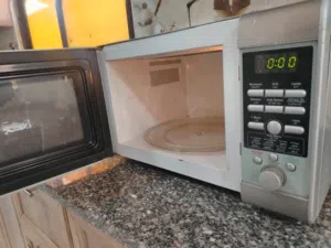 ميكرويف نظيف جدا 30 لتر
