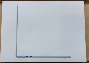 للبيع MacBook air m4/13inch/256GB ssd/16ram/ لون أزرق سماوي جديد مع الكرتون