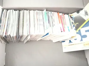 بطاقات كره قدم متنوعه اصليه بلاعبين ممتازين مشهورين الاستفسار اكثر تواصل معي