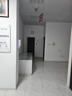 شقة جنب لولو صحار خلف عمانتل وخلف بنك ابو ظبي  Apartment next to Lulu Sohar, behind Omantel and behi