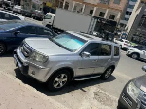Honda Pilot top Variant excellent condition with no issues. Buy and drive condition.