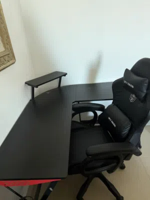 gaming table gaming chair moving out