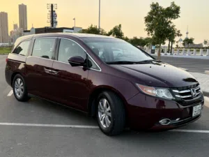 2015 Honda Odyssey EX-L Burgundy 8-Seater Minivan - GCC Specs, Used Condition