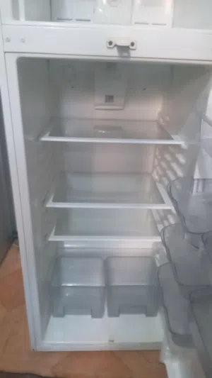 ثلاجة جينيرال ديلوكس بحال الوكالة