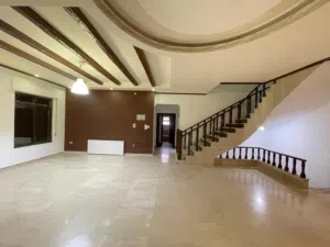 فيلا فاخرة للبيع – شارع المطار REF: 12111
