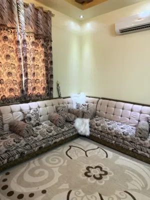 كراسي نظاف للبيع