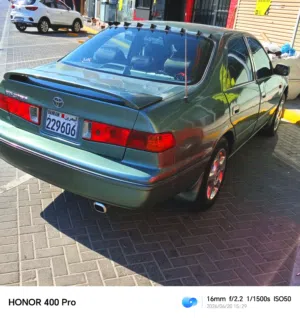 Toyota camry 2000 model