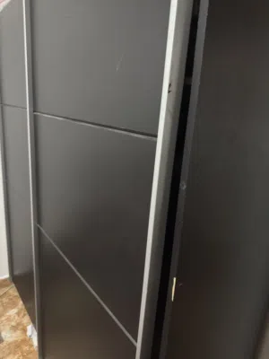 دولابب من ايكيا وسرير استعمال خفيف