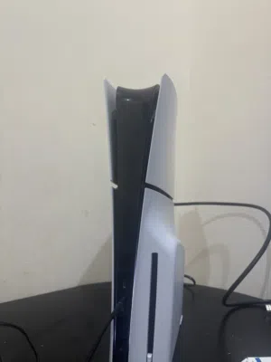 سوني 5نضيف مستخدم 3شهور مع جهاز