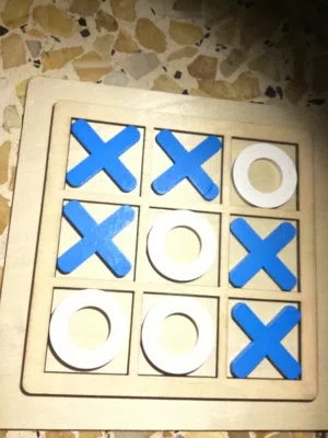 اكس أو بسعر ألفين