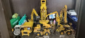 مجسمات اليات ثقيلة حديد