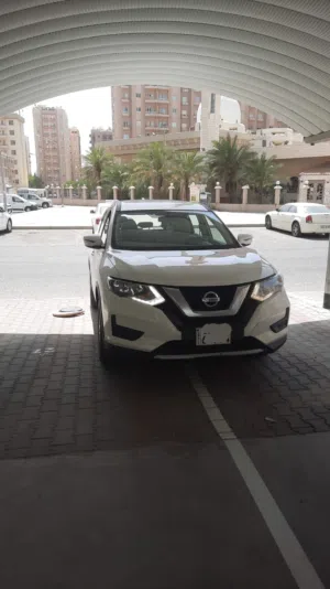 نيسان اكس تريل موديل 2019ماشى  170  بحاله ممتازه