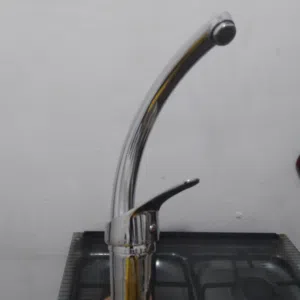 بطريات ونجاصات وشدات وصل نحاس 16