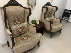 كنب و طاولات