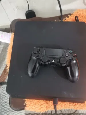 سوني 4 استعمال شهرين للبيع