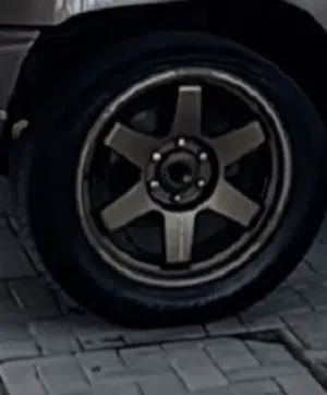 للبيع رنقات رايز مع التواير نظاف