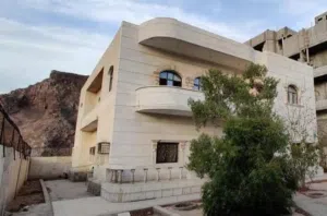 600 m2 More than 6 bedrooms Villa for Sale in Aden Al Buraiqeh