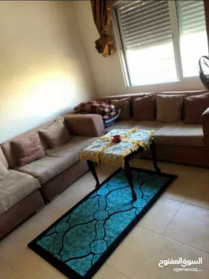 كنب امريكي خشب ممتاز غير تجاري مستعمل للبيع يحتاج صيانه خفيفه
