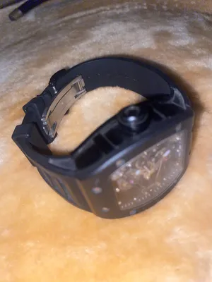 Others . Automatic . Black . Used3