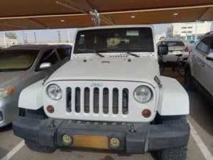 للبيع لللبيع للبيع فقط جيب رانجلر Sahara 2016 أبيض محتاج الى بعض التعديل والسعر قابل للتفاوض