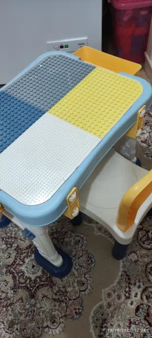 مكتب أطفال بحالة ممتازة