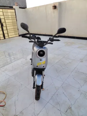 دراجه شحن R9 مستعمل نضيفه ومرتبه