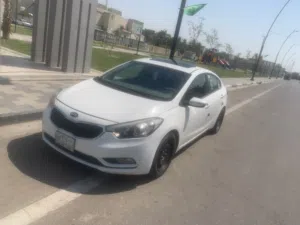 كيا سيراتو خليجي فول موصفات مديل 2013
