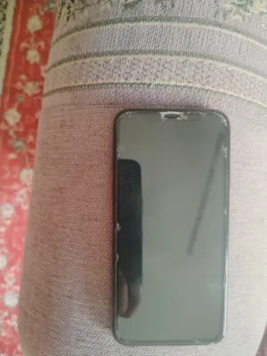 Apple iPhone SE 2 128 GB in Muscat