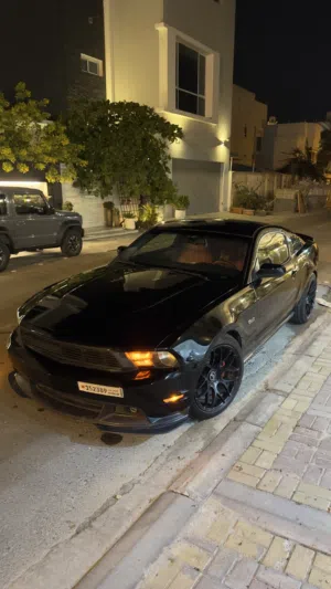 Ford mustang 2011