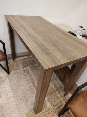 طاولة خشب مستعمل