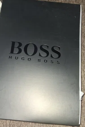 تيشرتات BOSS الأصلي