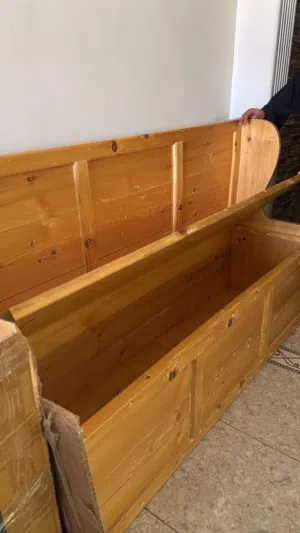 أثاث مكتبي للبيع بحاله جيده