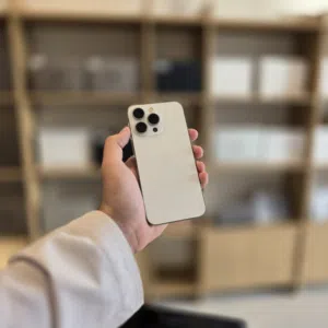 iPhone 13 Pro - 256GB - White